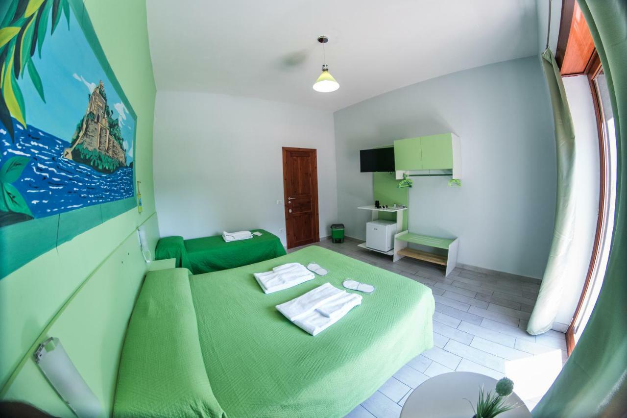 B&B Le Isole Napoli Exterior foto